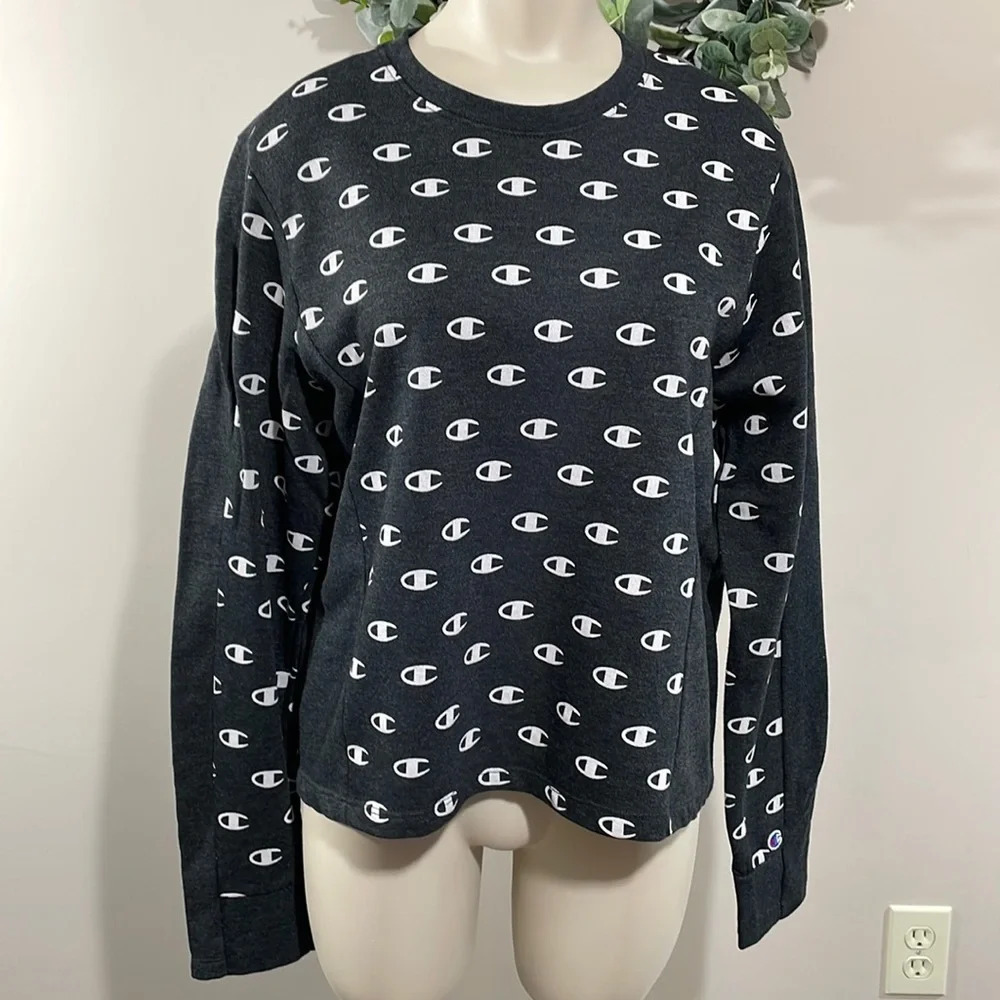 NWOT Champion Allover Logo Crewneck Pullover Sweatshirt M